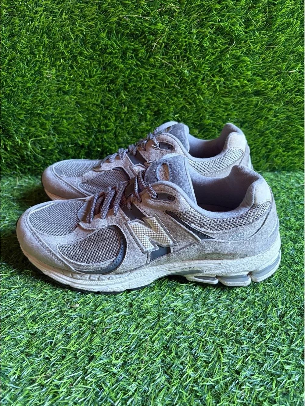 New Balance 2002R “Grey” Size 8.5 Men